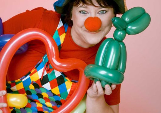 Zauberclown Yvonne mit Spiel und Spaß!